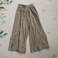 UNIQLO ベージュ ガウチョパンツ Sサイズ