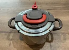 ティファール T-fal 圧力鍋 クリプソクレール 4L 箱付き IH対応です