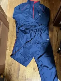 ハ*ち様 ウインドブレーカー　FILA 紺色