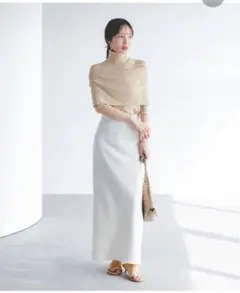<未使用>ノーブル　ハイネックオフショルニット　ベージュ