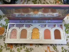 フラワーノーズ ユニコーン アイシャドウパレット コーラルピーチ