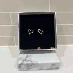 [プレゼントにも❣️]ハート型ストーン付きピアス(ピンクゴールド)