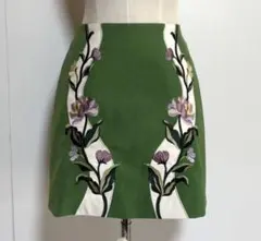 LilyBrown花柄刺繍 緑色 ミニスカートのサムネイル