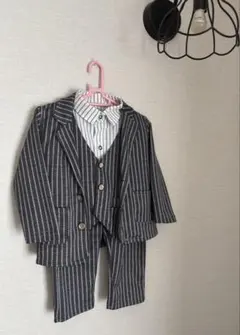 ストライプ フォーマルスーツ 90〜95 4点セット　美品
