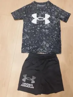 Under Armour Tシャツと短パンセット　まとめ売り　140cm