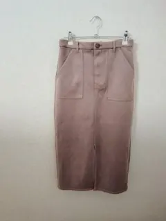 スエードポンチペンシルスカート オリーブデオリーブ スカート