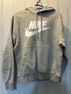 Nike グレー フード付きパーカー　こども　S スポーツ　白　ホワイト