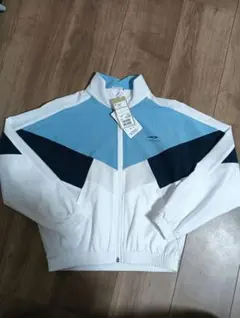 値下げ！新品、未使用　ウィンドブレーカー 120サイズ　スポーツウエア