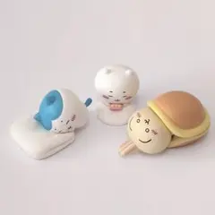 ちいかわ　すやすやマスコット　2　ガチャガチャ　フィギュア　ハチワレ　うさぎ