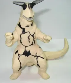 ウルトラマン 怪獣 エレキング フィギュア - メルカリ