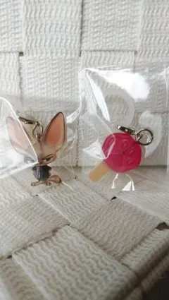 ディズニーズートピアめじるしアクセサリー【フィニック＆アイスキャンディ】