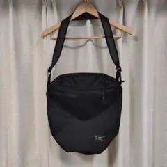 アークテリクス ヒリアド 12L トート heliad tote ブラックのサムネイル