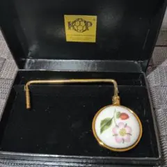 Item thumbnail for item d3355aa2-604e-46f6-958e-9a10f8c240b5