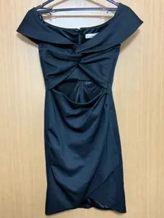 Environ エンビロン オフショルダー ブラック タイトドレス キャバドレス