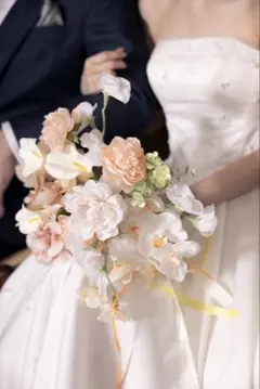 ウェディングブーケ　アーティフィシャルフラワー