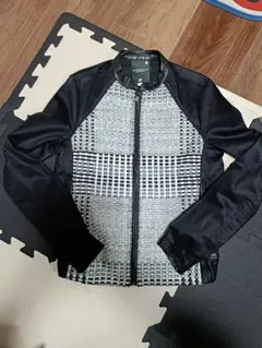 Item thumbnail for item fc4dd46c-95e1-4854-ba4f-c01188225754