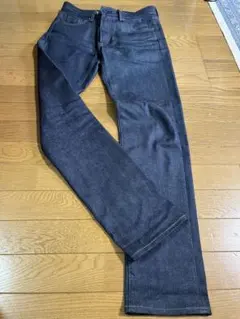 UNIQLOダークデニム ストレートジーンズ