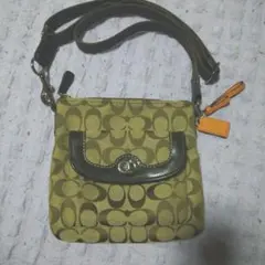 COACH シグネチャー ショルダーバッグ ターンロック