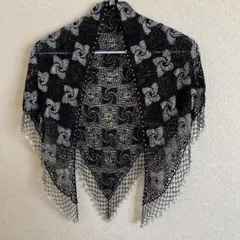 黒と銀の花模様レースショール