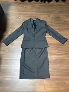 EMMA JAMES ブラックスーツ