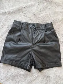 レピピ　レザー　ショートパンツ　M