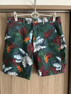 GAP ボタニカル柄ハーフパンツ 32インチのサムネイル