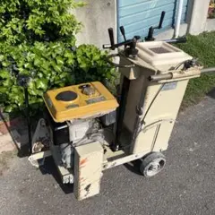 自走式草刈機 ガソリンエンジン 刈り幅1205センチ 草刈機 - メルカリ