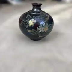 陶器製 花瓶 フラワーベース ブラック 凹凸デザイン 蛇蝎釉 - メルカリ