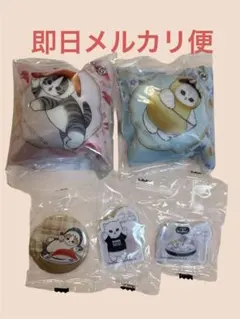 くら寿司✖️mofusand クッションチャーム アクリルステッカー　缶バッジ