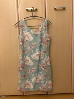 水色 フラワープリント ノースリーブワンピース