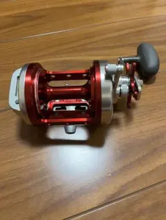 ISHIDAI TOURNAMENT リール 右巻き レッド/シルバー ISHIDAI TOURNAMENT リール 右巻き レッド/シルバー ISHIDAI