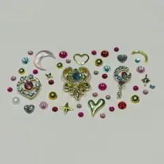 【95】セーラームーン風　ネイルパーツセット　セルフネイル　ネイルパーツ　可愛い