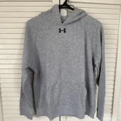 Under Armour グレー フード付きパーカー YLG