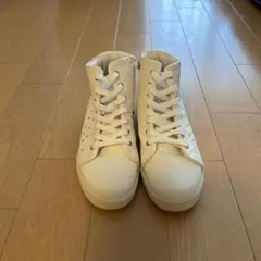 ホワイトハイカットスニーカー サイドファスナー付き