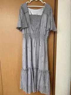 CLETTEオリジナル★刺繍花柄シャーリングワンピース(大きいサイズ・3L)