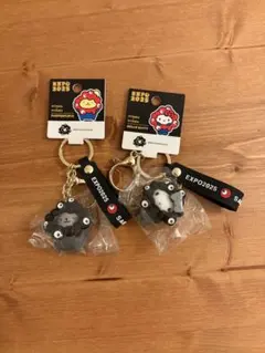 万博 サンリオミャクミャクなりきりモノクロキーホルダー★キティ★プリン