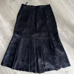 レディース　膝丈花柄スカート　ブラック