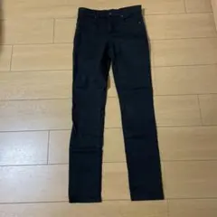 新品　ブラック スキニーパンツ