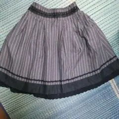 ミドル丈スカート