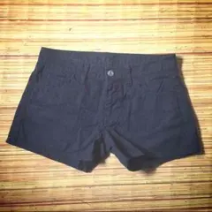 UNIQLO☆ブラックショートパンツ☆サイズ4