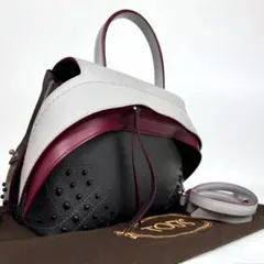 美品　トッズ　ウェーブ　2WAY ハンドバッグ　ショルダーバッグ スタッズ