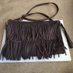 フリンジ付きブラウンクラッチバッグ