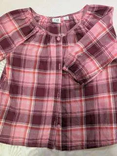 セール。美品。GAP KIDS ピンク系チェック長袖シャツ XS