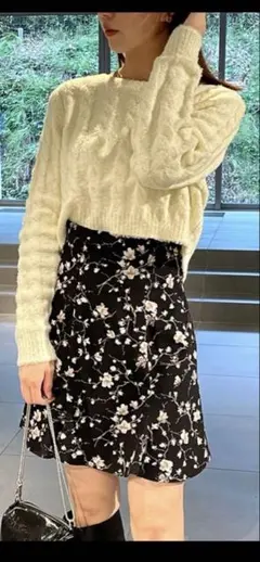 スナイデル　ケーブルクロップドニット　ホワイト SNIDEL