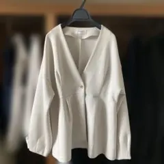 美品 ペプラムカーディガン ジャケット XL 【UVケア/洗濯機OK】