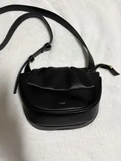 lawgyラヴジー フラップギャザー　ショルダーバッグ　黒