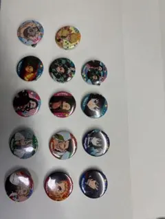 ほぼ未使用　鬼滅の刃、アニメキャラクター缶バッジセット 12個