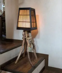 木製　フラワースタンド 木彫り　熊　ハンドメイド　鉢置き台 木製 フラワースタンド 木彫り 熊 ハンドメイド 鉢置き台 - メルカリ