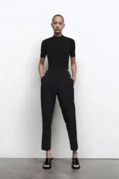 ZARA☆ブラックパンツ☆ズボン☆Lサイズ☆メタルボタン付き☆