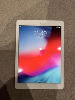 iPad Air WiFiモデル シルバー128GB